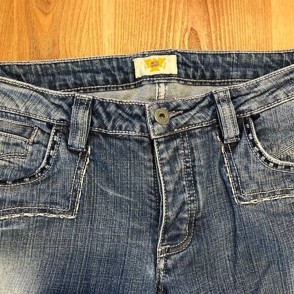 Antik Denim Woman's BoHo/Bohemian Embroidered Jeans Sz 31 - Picture 9 of 12